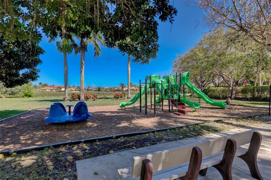 For Sale: $615,000 (3 beds, 2 baths, 1864 Square Feet)