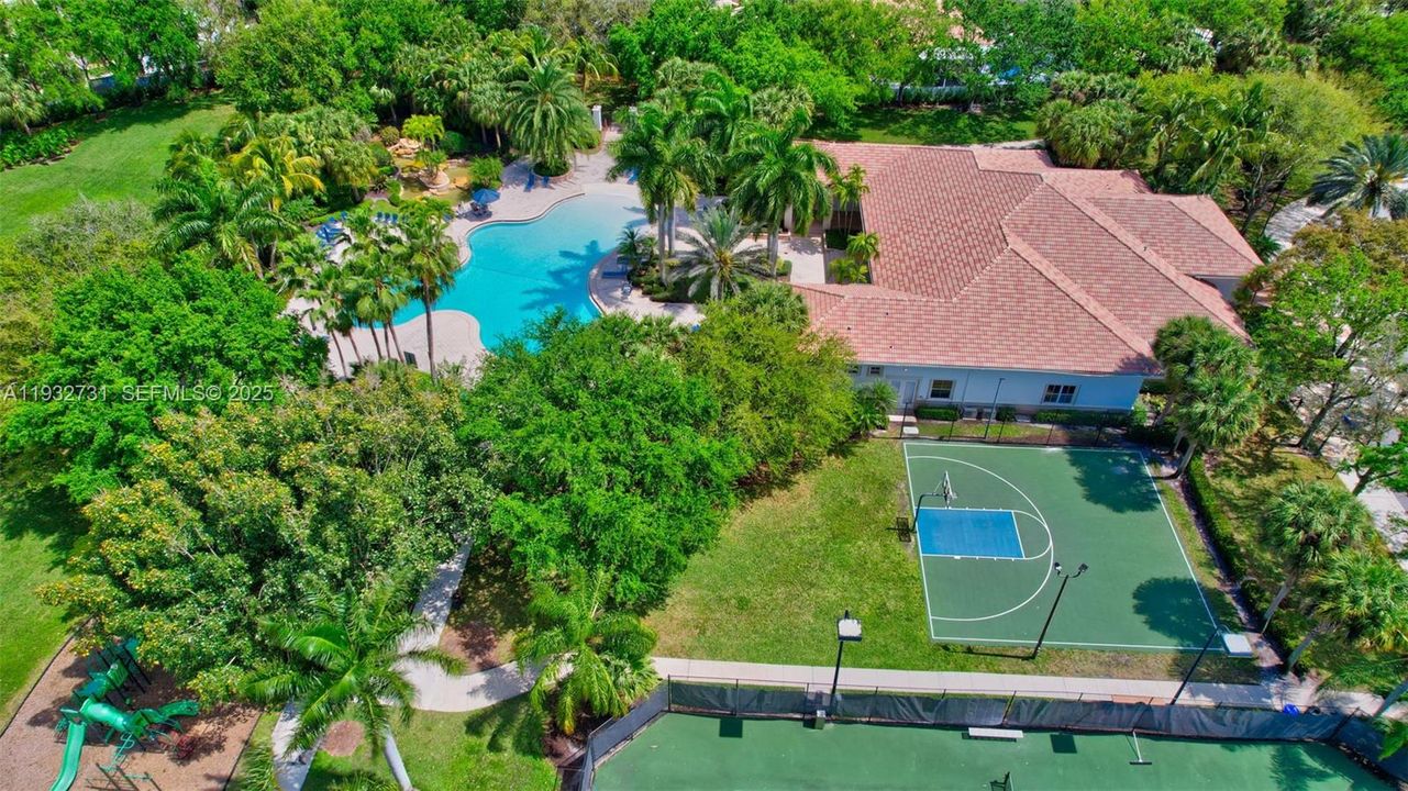 For Sale: $615,000 (3 beds, 2 baths, 1864 Square Feet)