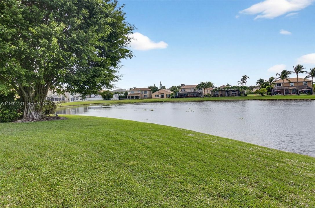 For Sale: $615,000 (3 beds, 2 baths, 1864 Square Feet)