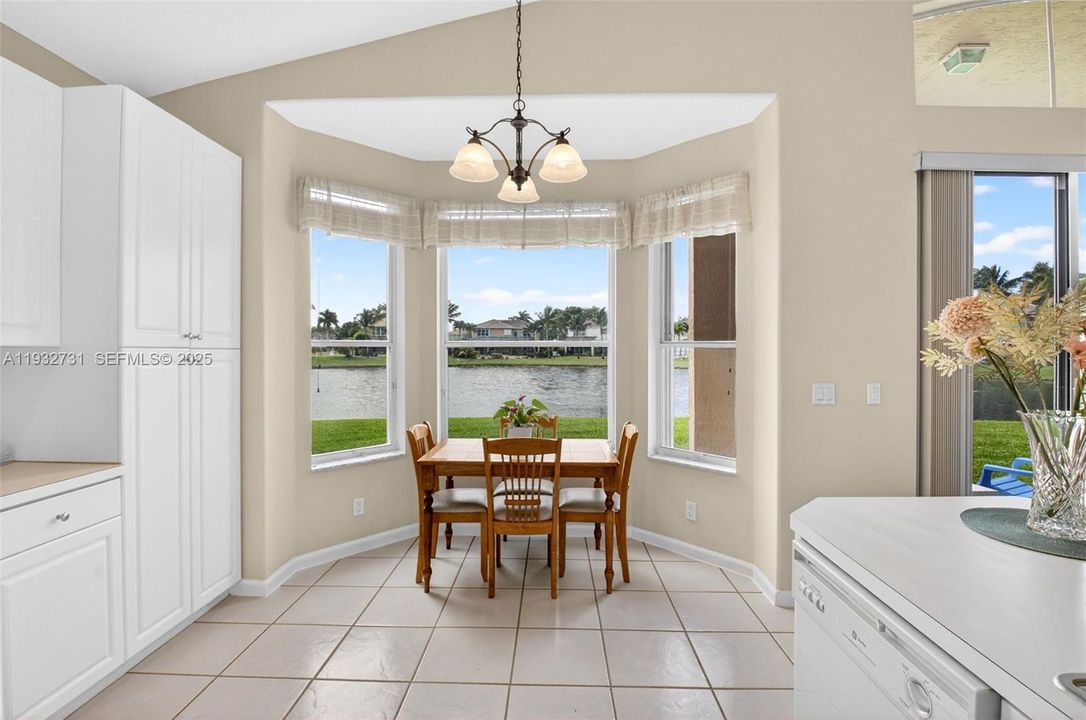 For Sale: $615,000 (3 beds, 2 baths, 1864 Square Feet)