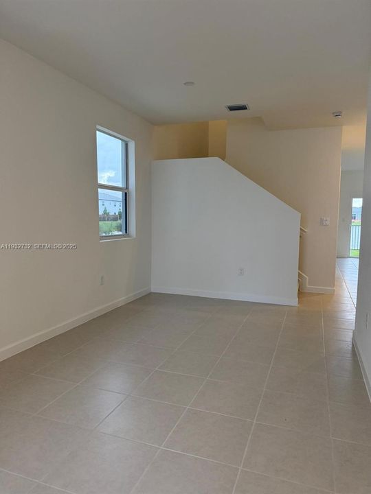 出租: $2,600 (3 贝兹, 2 浴室, 0 平方英尺)