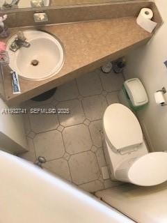 For Sale: $159,900 (1 beds, 1 baths, 898 Square Feet)