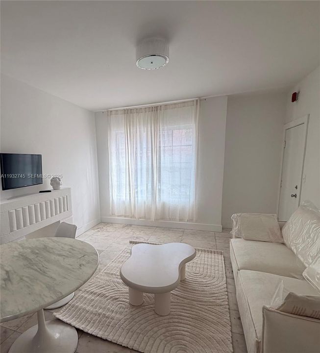 В аренду: $2,250 (1 спален, 1 ванн, 453 Квадратных фут)