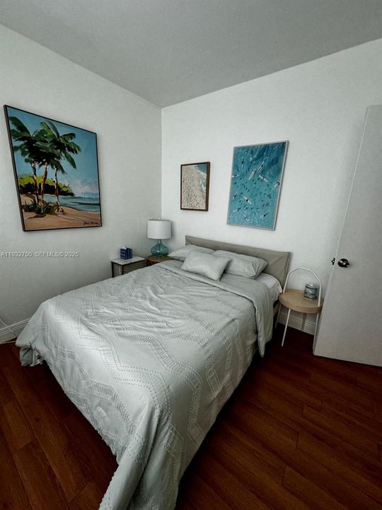 出租: $4,950 (3 贝兹, 2 浴室, 1394 平方英尺)