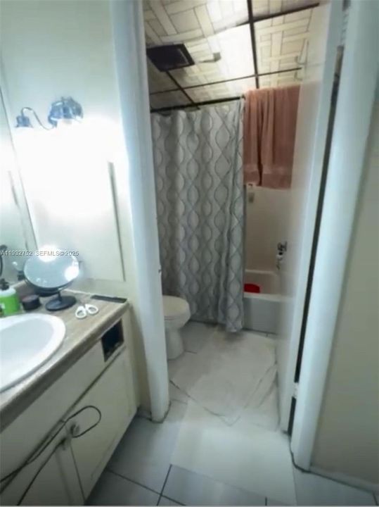 For Sale: $109,000 (1 beds, 1 baths, 800 Square Feet)