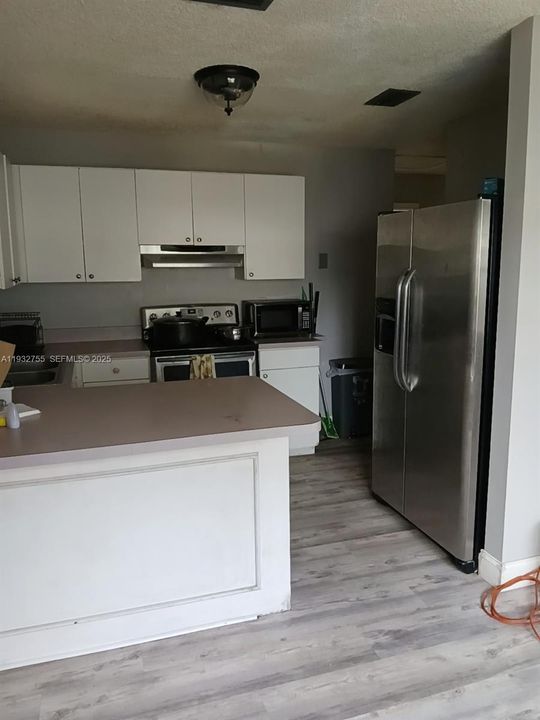 待售: $474,900 (4 贝兹, 2 浴室, 1397 平方英尺)