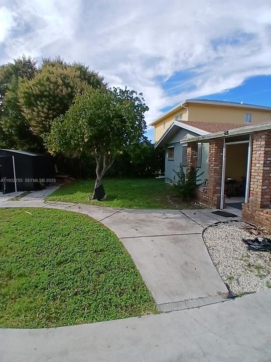 待售: $474,900 (4 贝兹, 2 浴室, 1397 平方英尺)