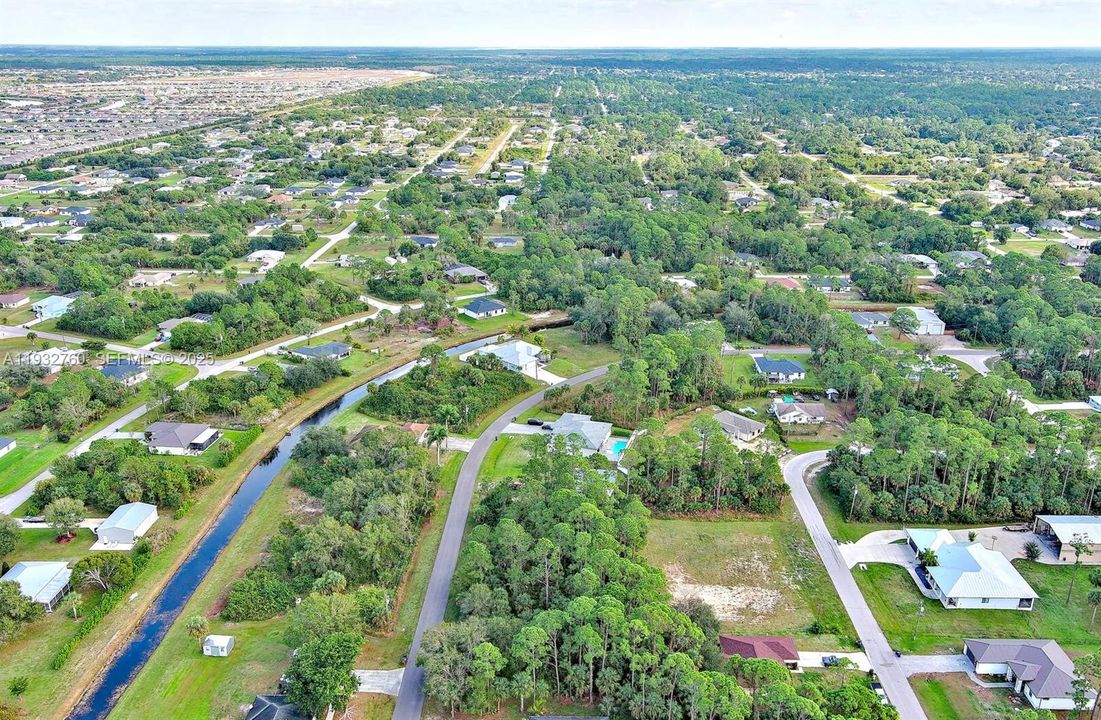 На продажу: $30,000 (0.22 acres)