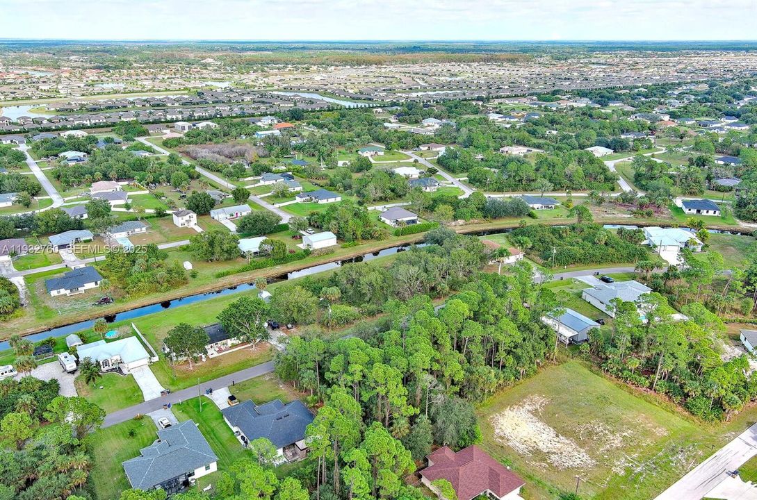 На продажу: $30,000 (0.22 acres)