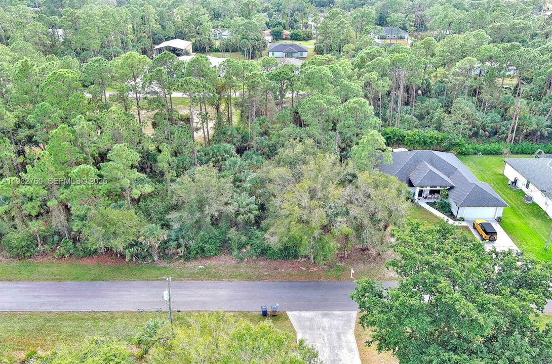 На продажу: $30,000 (0.22 acres)