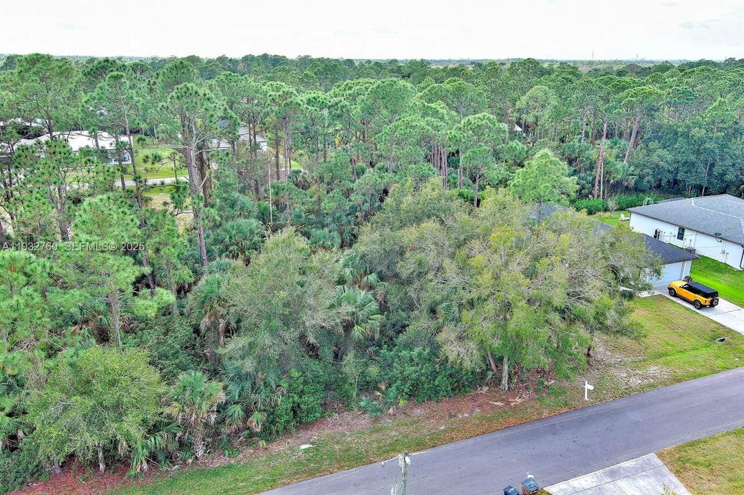 На продажу: $30,000 (0.22 acres)