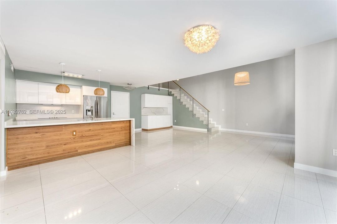 На продажу: $1,140,000 (3 спален, 3 ванн, 1930 Квадратных фут)