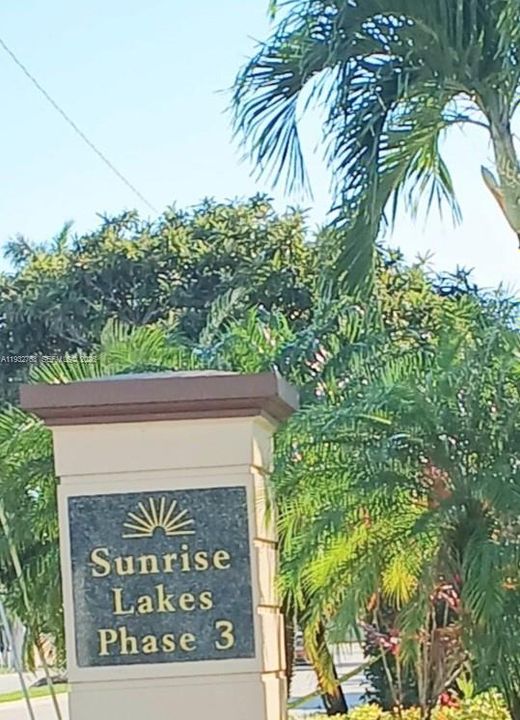 For Sale: $90,000 (1 beds, 1 baths, 640 Square Feet)