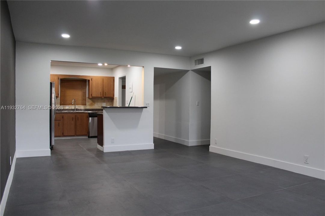 En Venta: $195,000 (2 camas, 2 baños, 1060 Pies cuadrados)