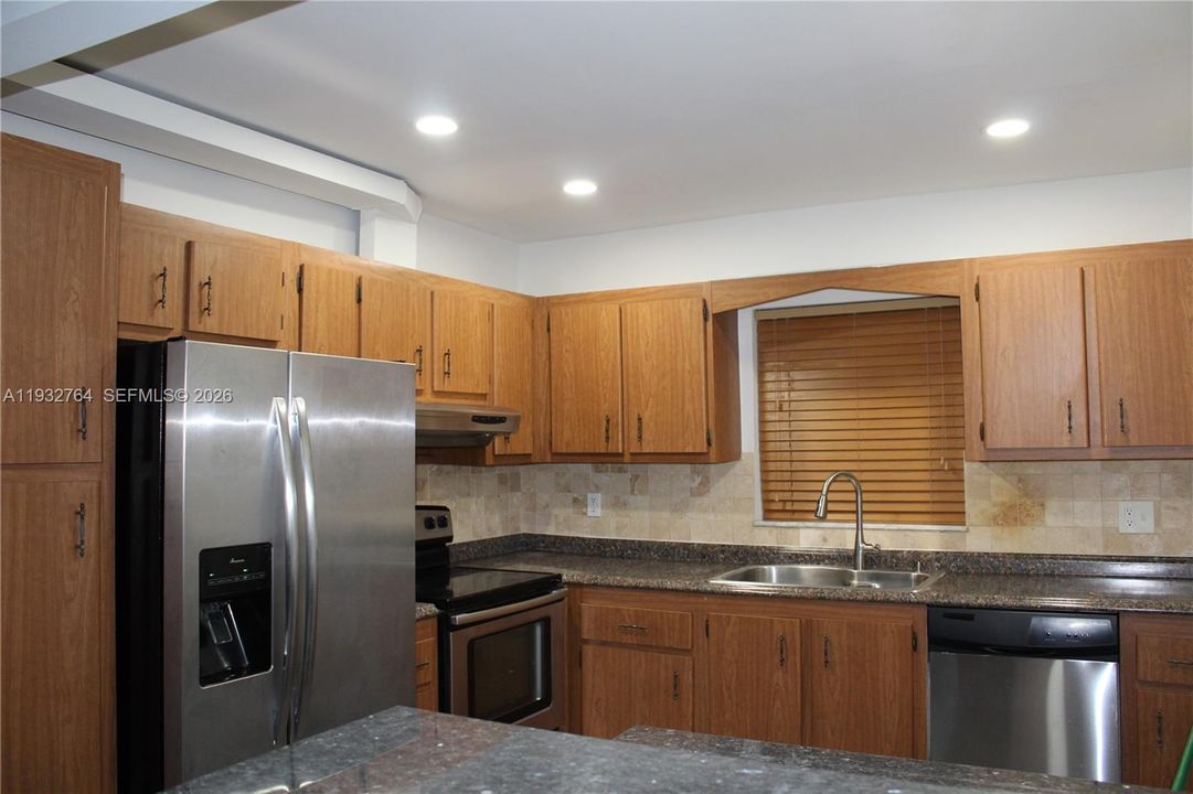 En Venta: $195,000 (2 camas, 2 baños, 1060 Pies cuadrados)