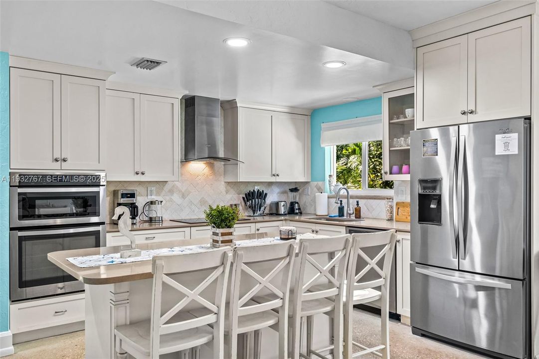 For Sale: $965,000 (3 beds, 3 baths, 2496 Square Feet)