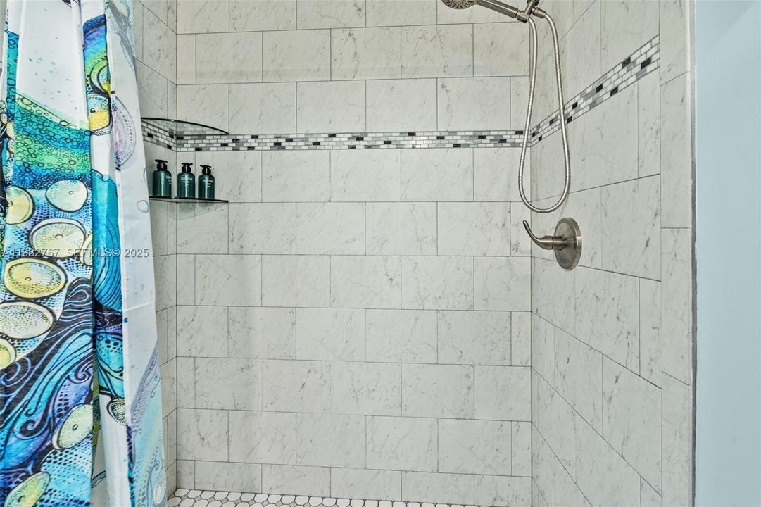 For Sale: $965,000 (3 beds, 3 baths, 2496 Square Feet)