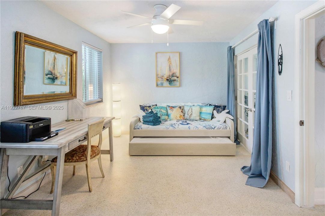 For Sale: $965,000 (3 beds, 3 baths, 2496 Square Feet)