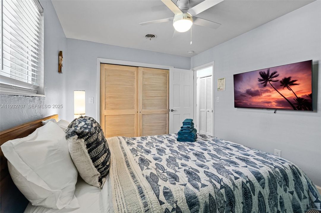 For Sale: $965,000 (3 beds, 3 baths, 2496 Square Feet)