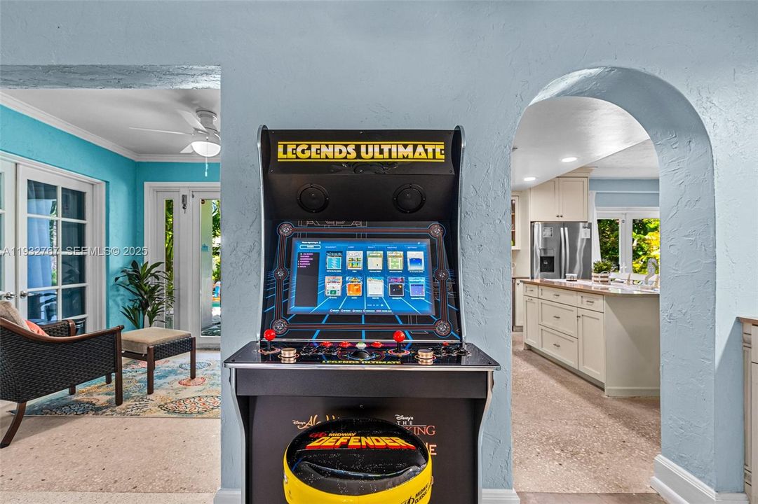 For Sale: $965,000 (3 beds, 3 baths, 2496 Square Feet)