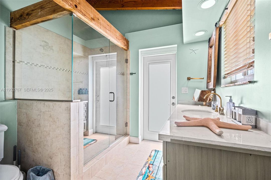 For Sale: $965,000 (3 beds, 3 baths, 2496 Square Feet)