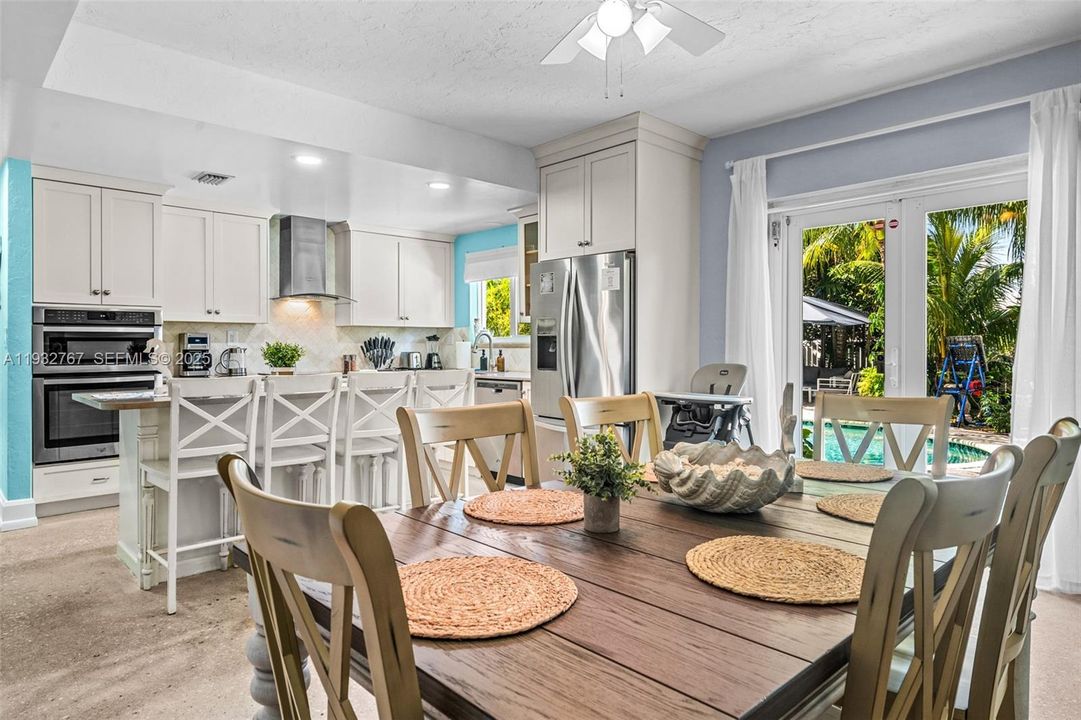 For Sale: $965,000 (3 beds, 3 baths, 2496 Square Feet)