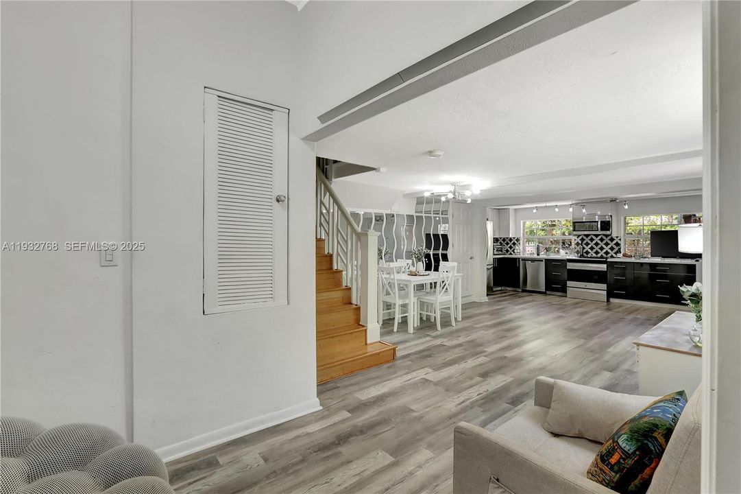 For Rent: $3,400 (2 beds, 2 baths, 1442 Square Feet)