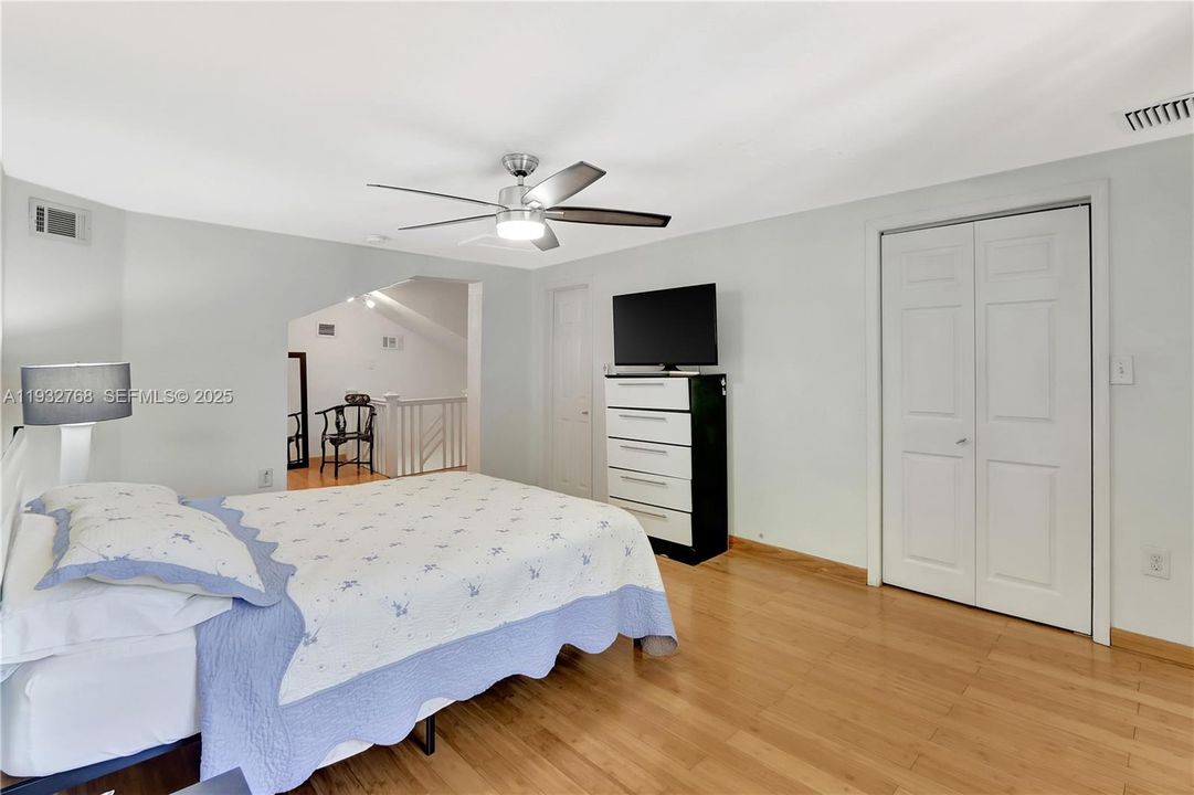 For Rent: $3,400 (2 beds, 2 baths, 1442 Square Feet)