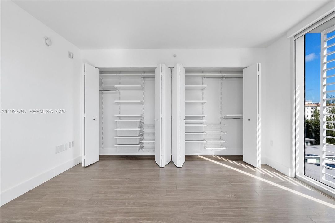 For Rent: $4,300 (2 beds, 2 baths, 1150 Square Feet)