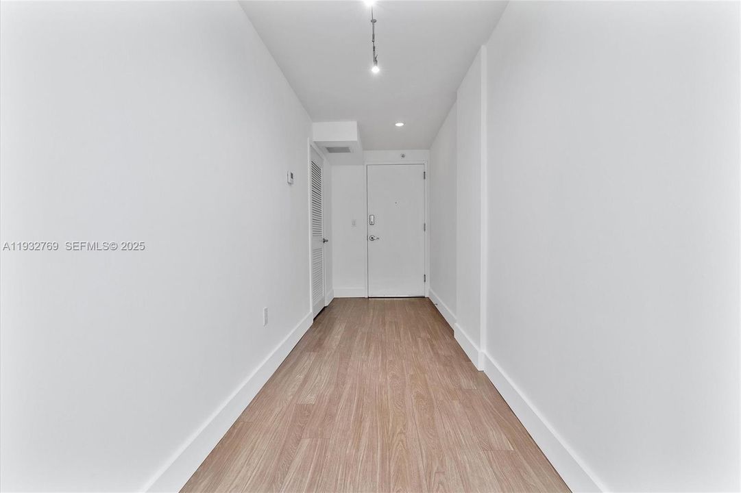 For Rent: $4,300 (2 beds, 2 baths, 1150 Square Feet)