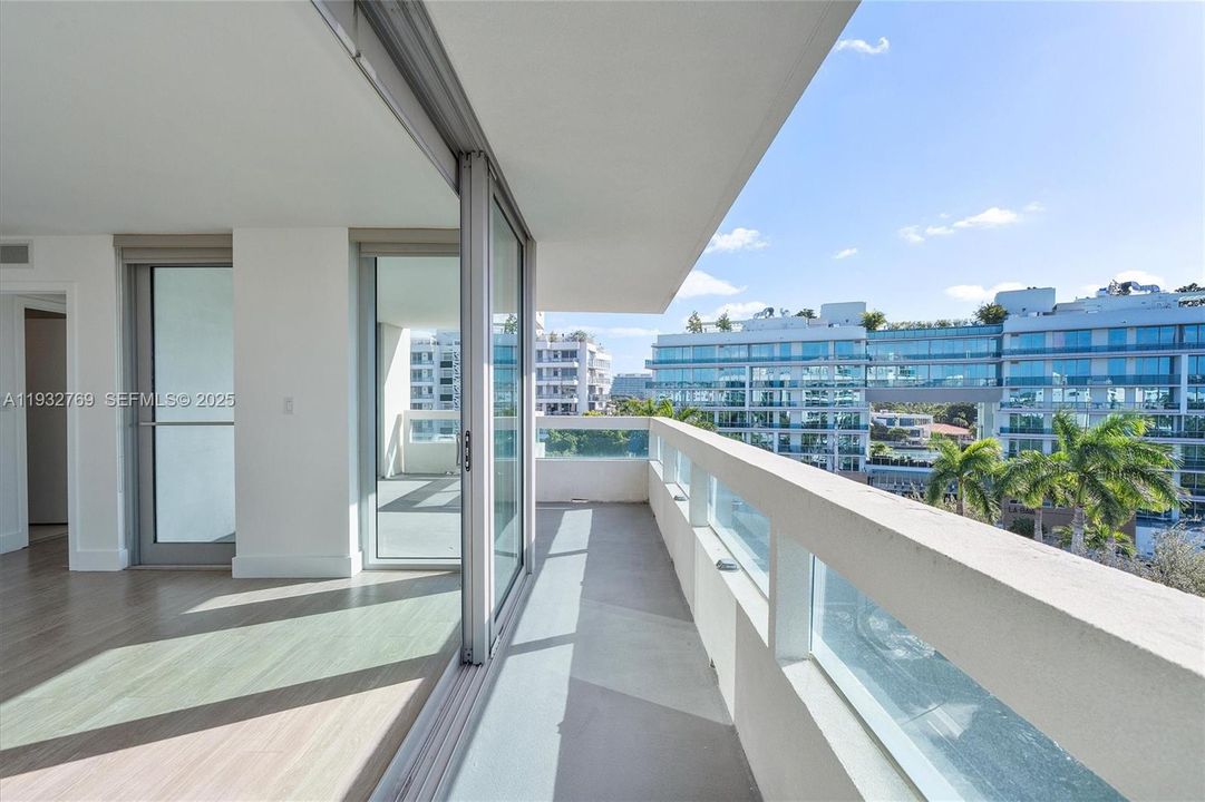 For Rent: $4,300 (2 beds, 2 baths, 1150 Square Feet)