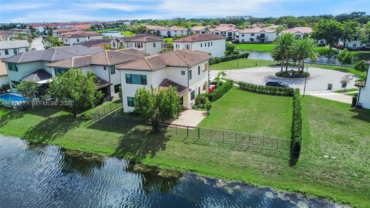 For Rent: $6,300 (4 beds, 3 baths, 2397 Square Feet)