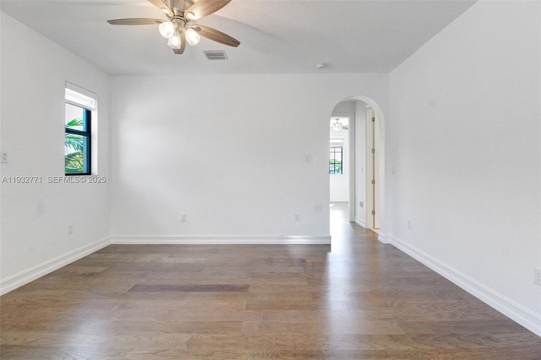 For Rent: $6,300 (4 beds, 3 baths, 2397 Square Feet)