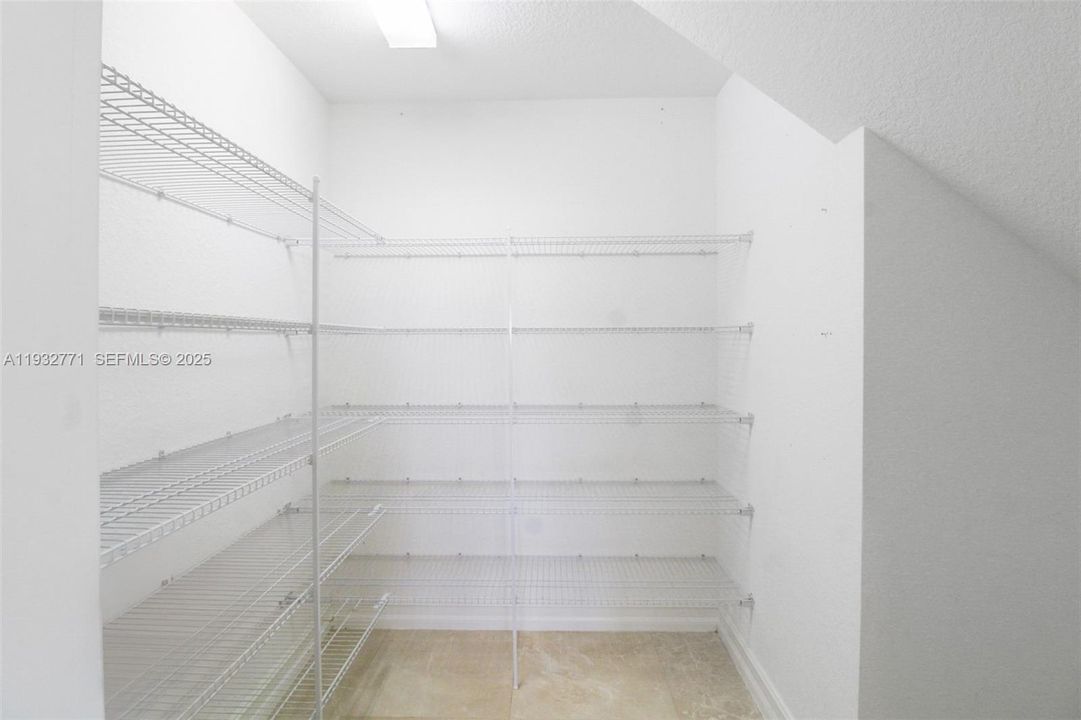 For Rent: $6,300 (4 beds, 3 baths, 2397 Square Feet)