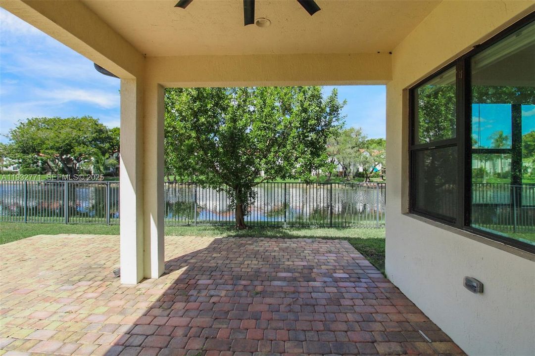 For Rent: $6,300 (4 beds, 3 baths, 2397 Square Feet)