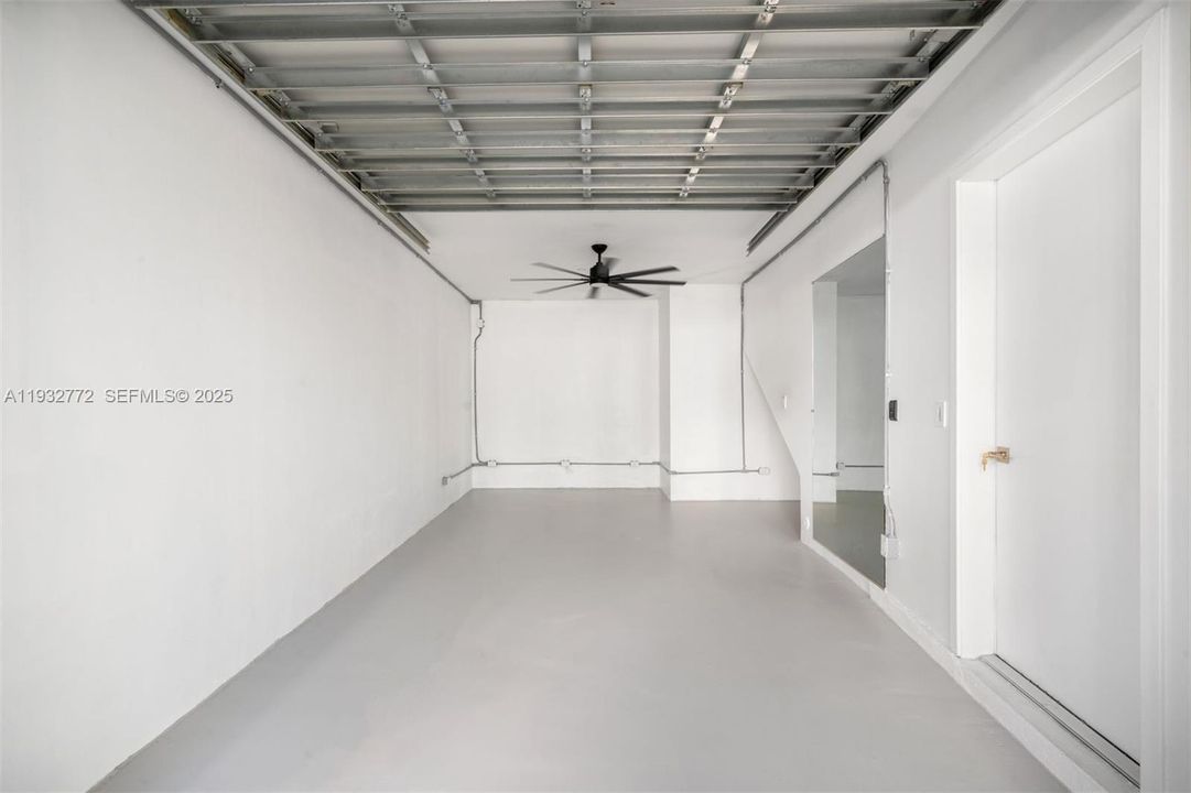 For Sale: $2,088,000 (3 beds, 2 baths, 2236 Square Feet)