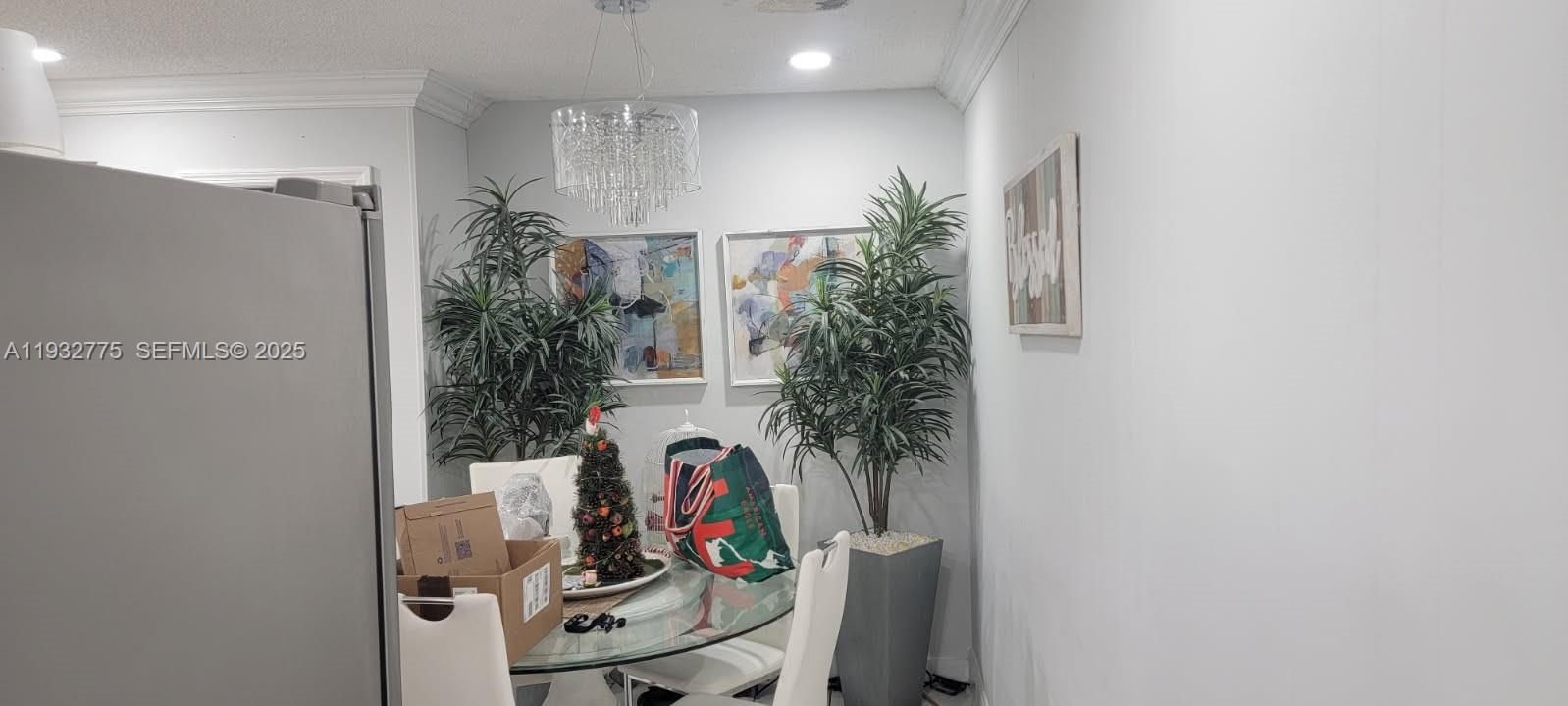 На продажу: $325,000 (3 спален, 2 ванн, 1216 Квадратных фут)