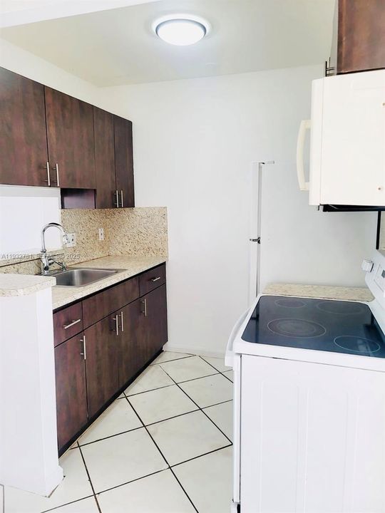 出租: $1,500 (1 贝兹, 1 浴室, 495 平方英尺)