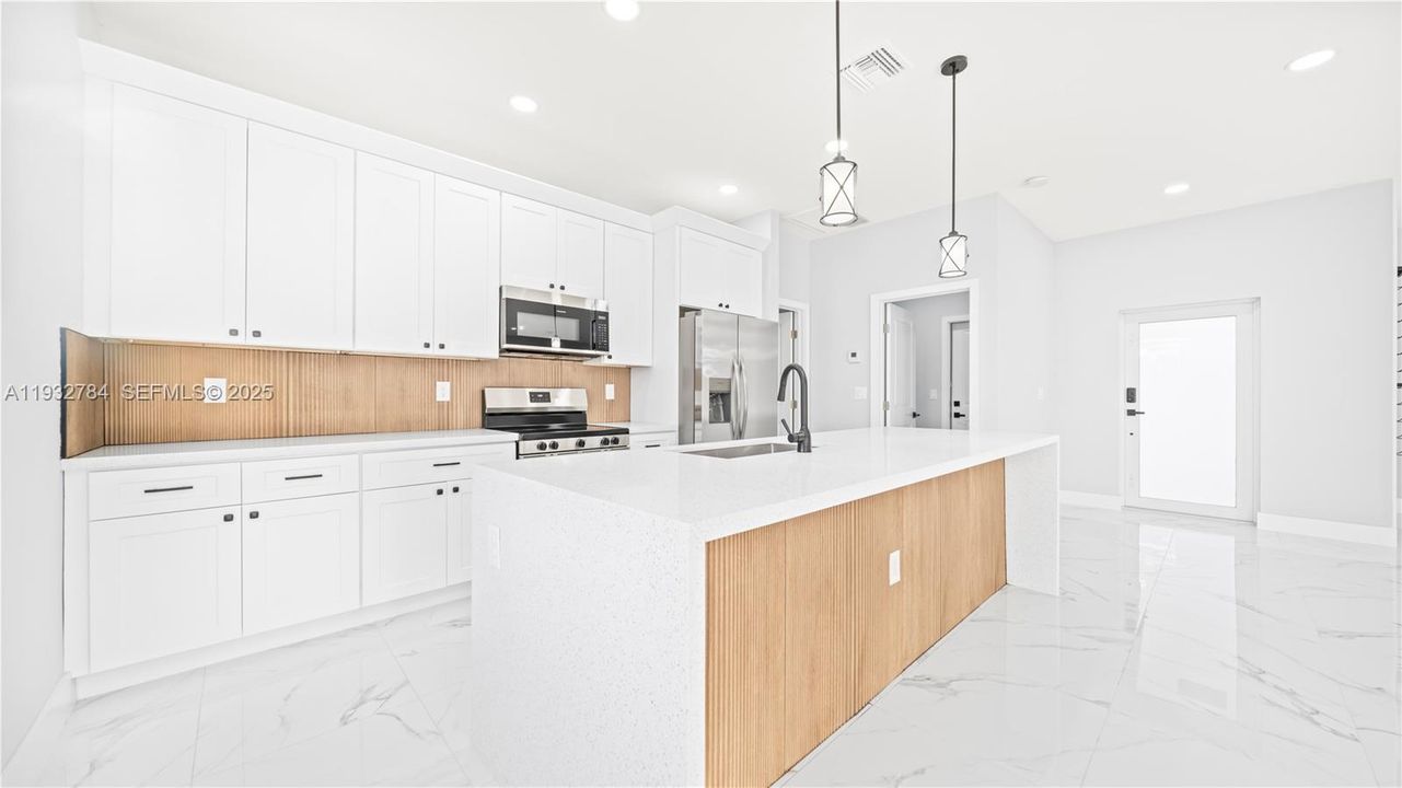 En Venta: $299,900 (3 camas, 2 baños, 0 Pies cuadrados)