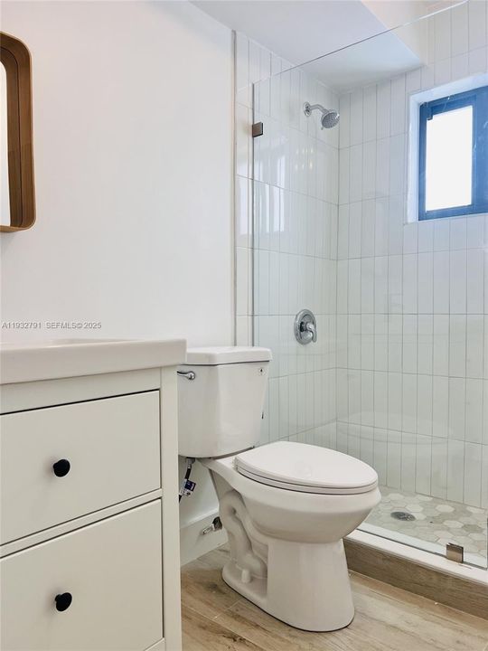 出租: $2,200 (8 贝兹, 4 浴室, 2976 平方英尺)