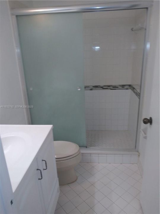 待售: $199,000 (2 贝兹, 2 浴室, 1020 平方英尺)