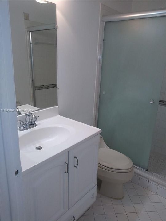 待售: $199,000 (2 贝兹, 2 浴室, 1020 平方英尺)