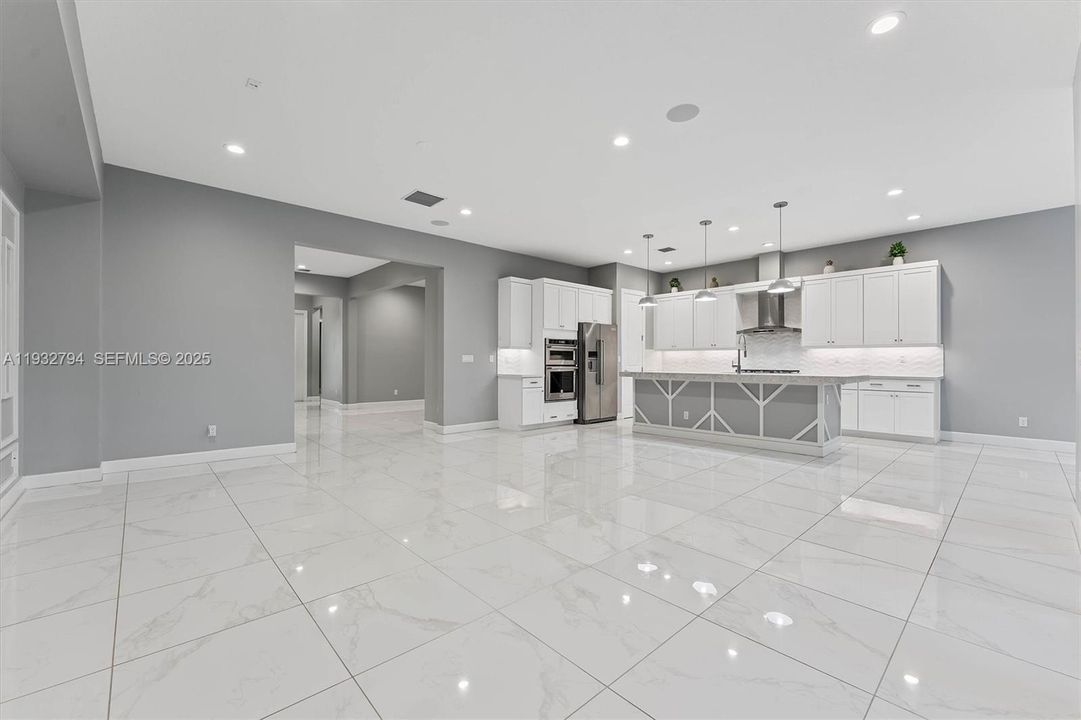 На продажу: $795,000 (3 спален, 2 ванн, 2741 Квадратных фут)