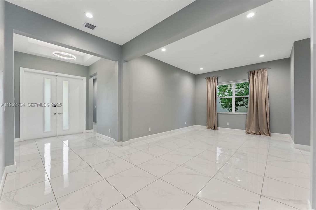 На продажу: $795,000 (3 спален, 2 ванн, 2741 Квадратных фут)