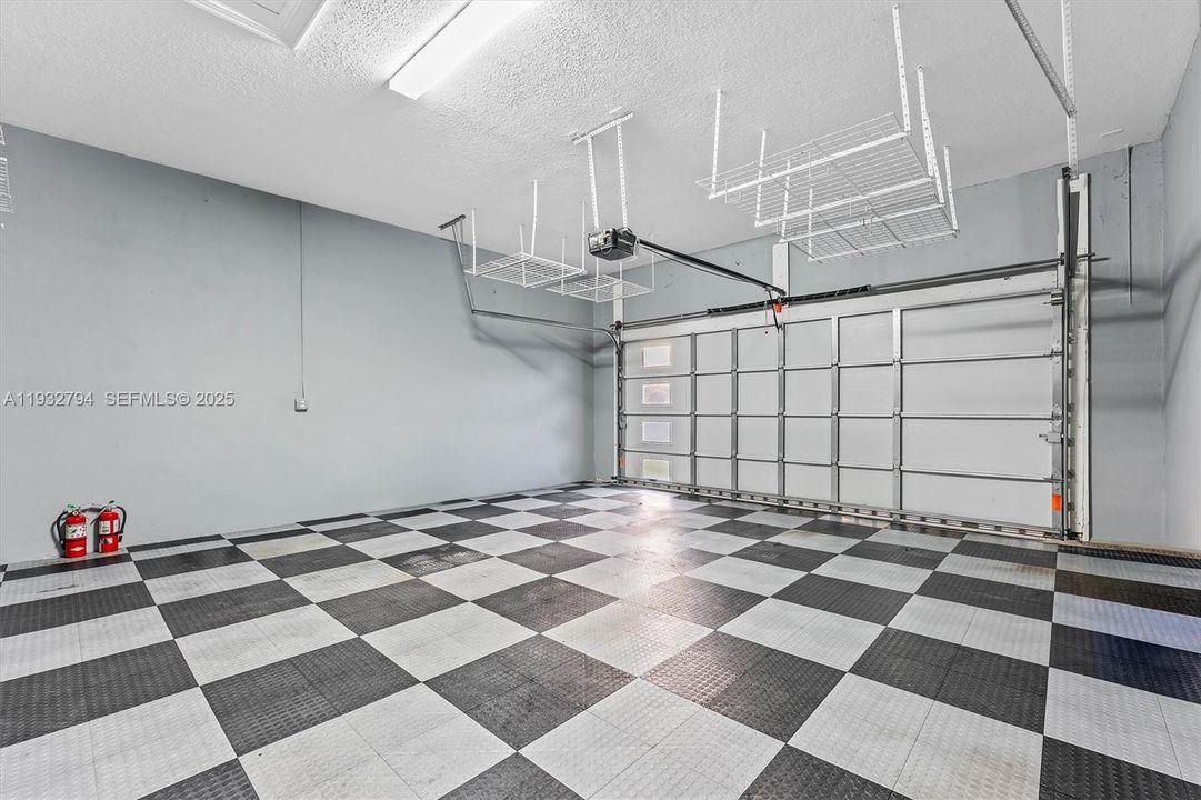 На продажу: $795,000 (3 спален, 2 ванн, 2741 Квадратных фут)