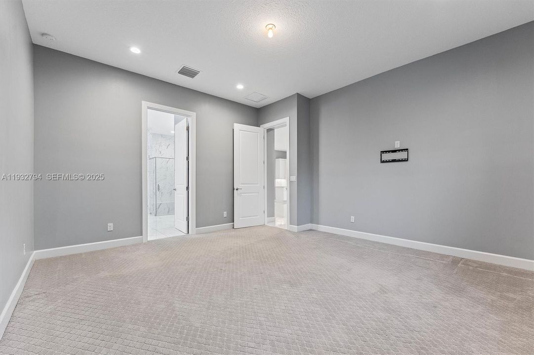 На продажу: $795,000 (3 спален, 2 ванн, 2741 Квадратных фут)