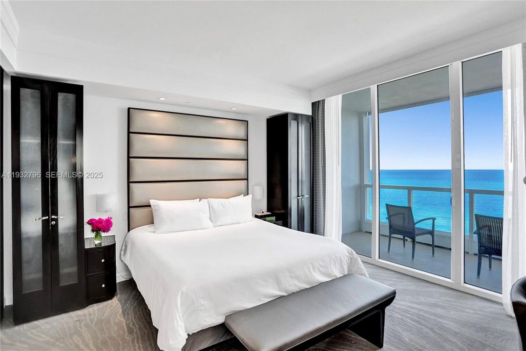 For Sale: $1,725,000 (1 beds, 2 baths, 940 Square Feet)