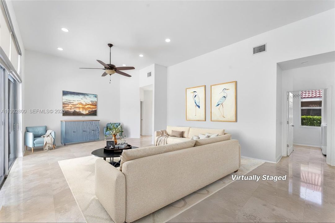 En Venta: $1,310,000 (4 camas, 3 baños, 2794 Pies cuadrados)