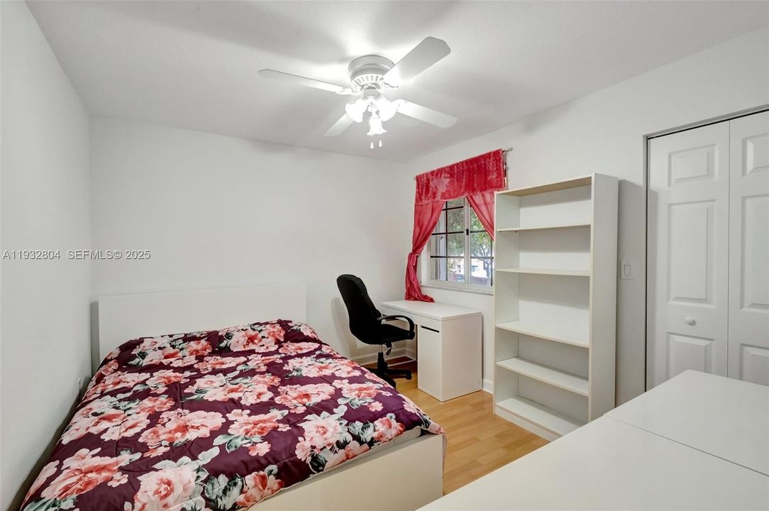 For Rent: $4,450 (4 beds, 2 baths, 2105 Square Feet)