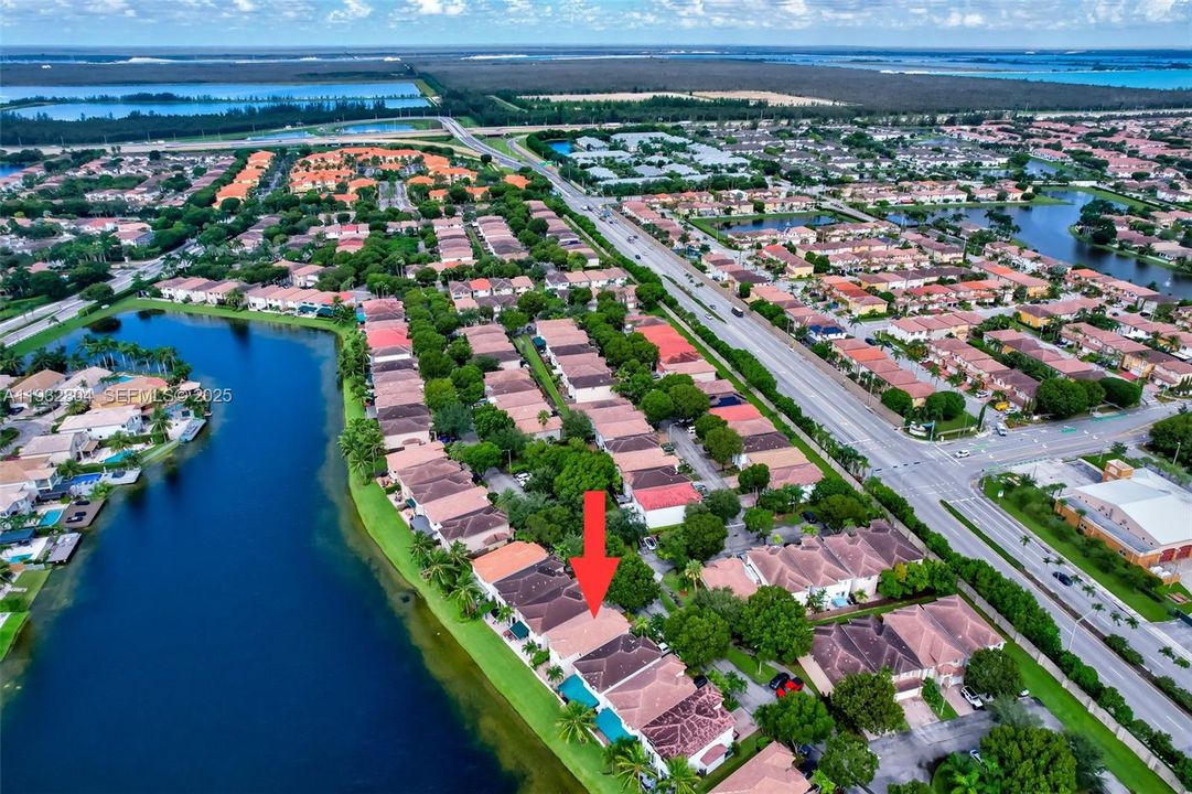 For Rent: $4,450 (4 beds, 2 baths, 2105 Square Feet)